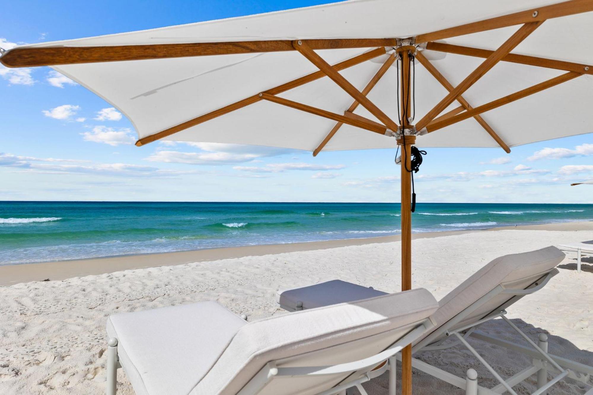 Kaiya Beach Resort Inlet Beach Buitenkant foto