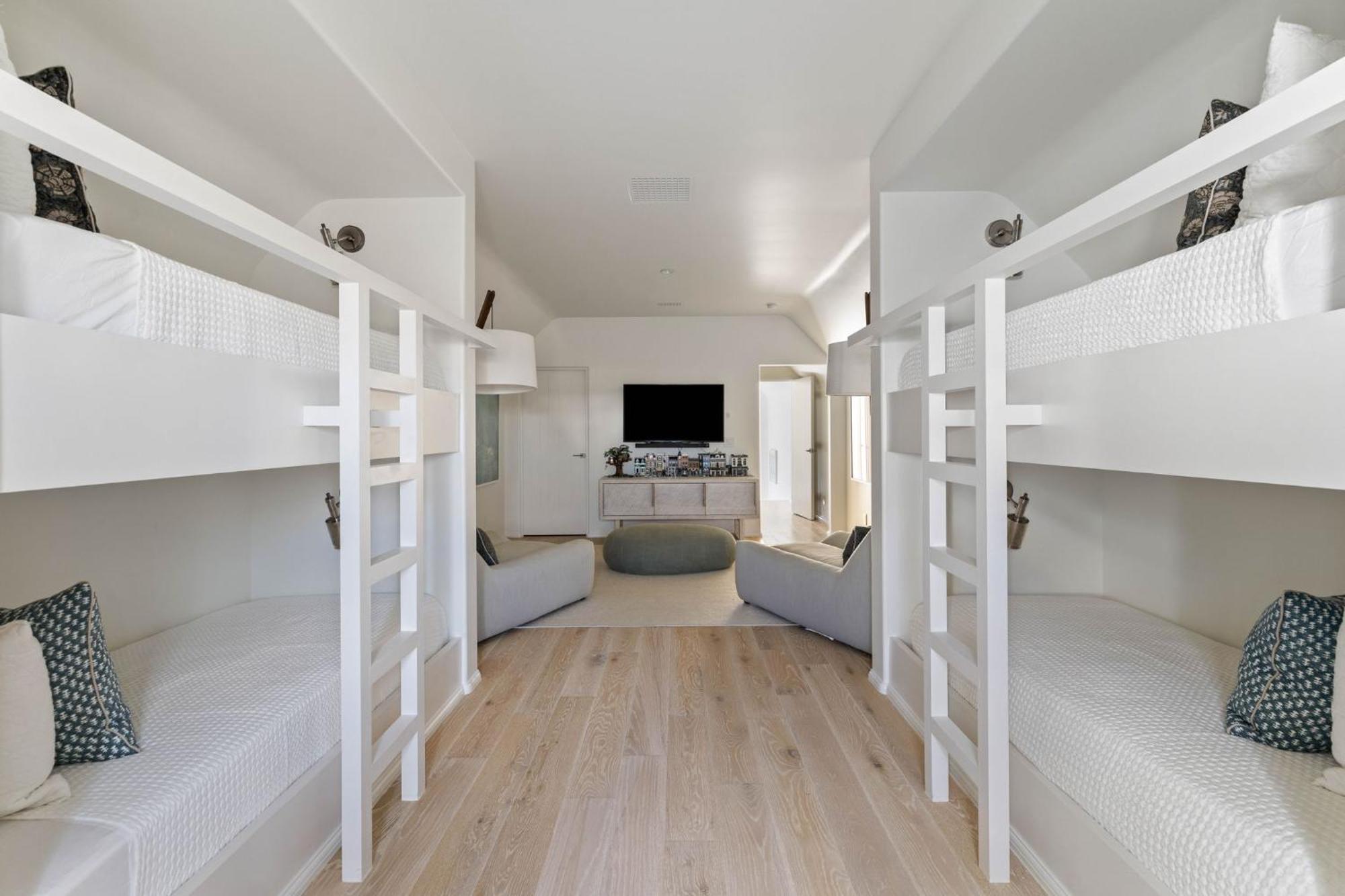 Kaiya Beach Resort Inlet Beach Kamer foto