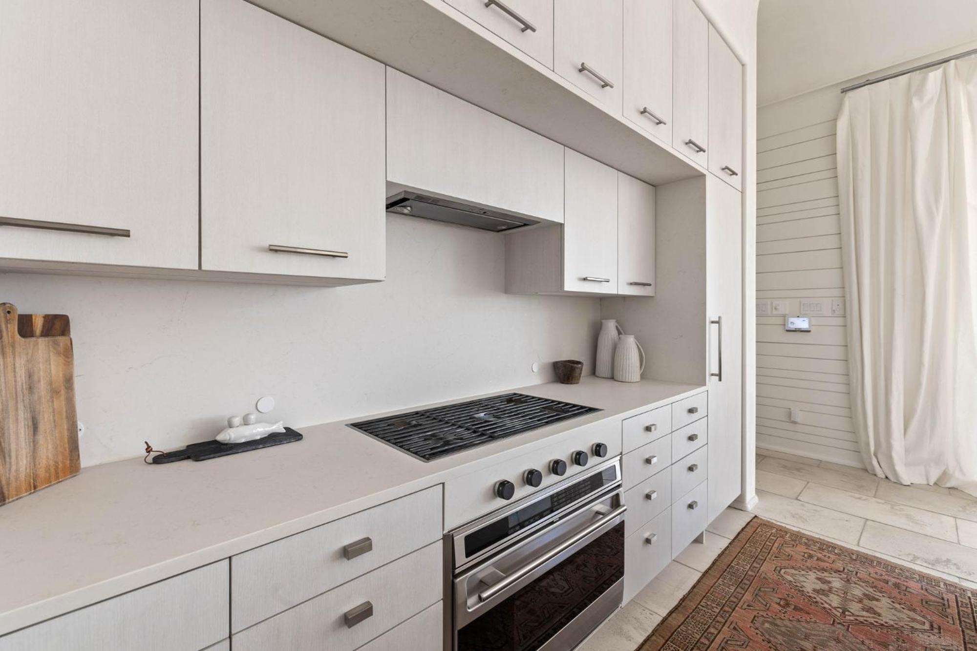 Kaiya Beach Resort Inlet Beach Kamer foto